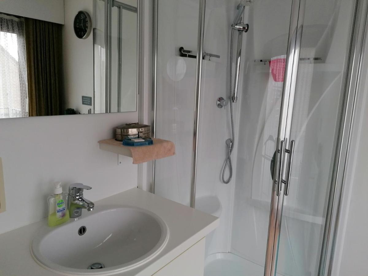 Logies Lily Apartamento Oudenburg Exterior foto