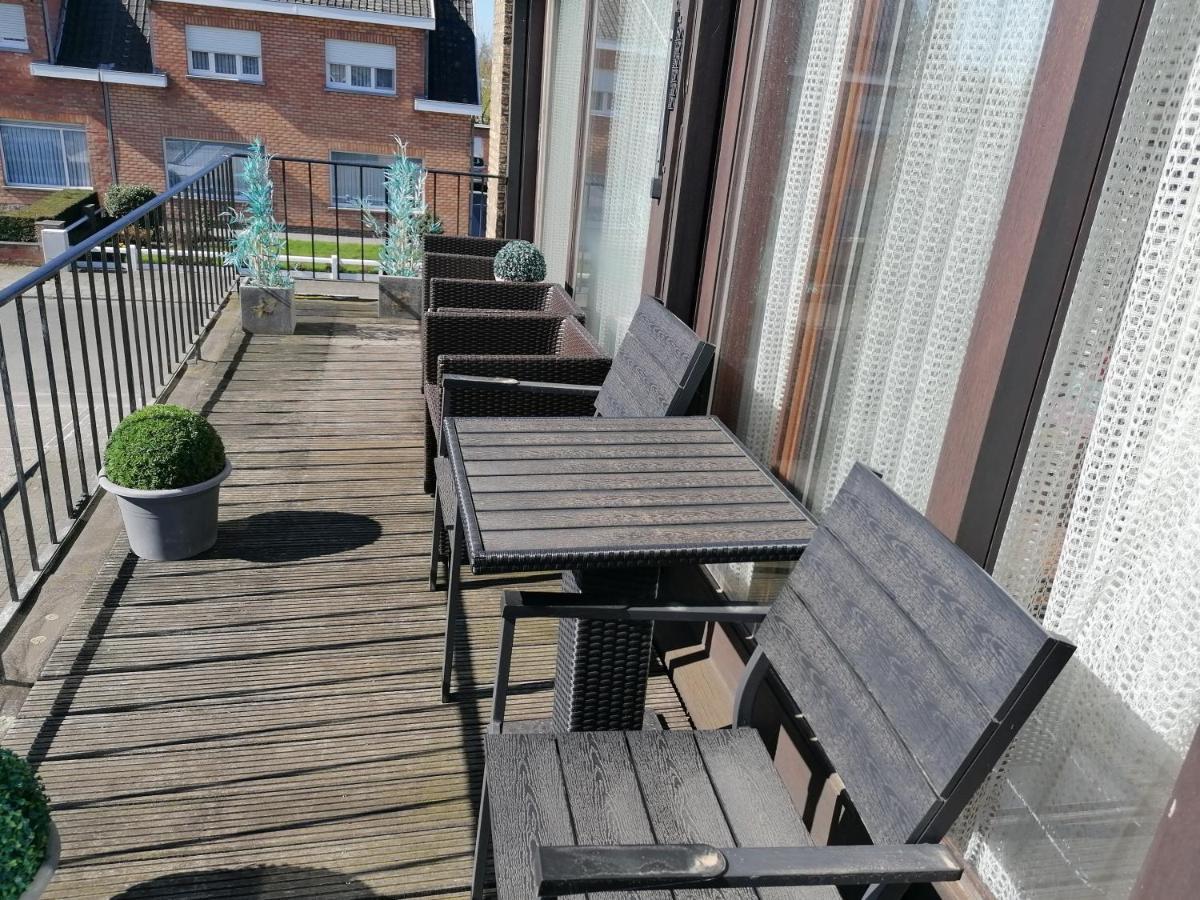 Logies Lily Apartamento Oudenburg Exterior foto